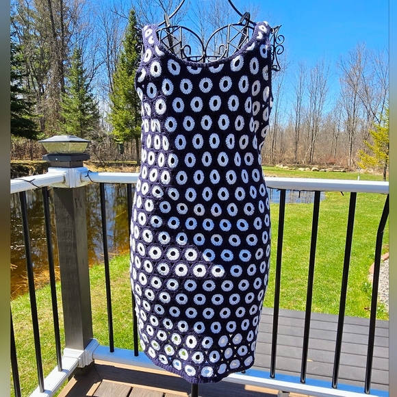 Boden Elana Crochet Navy and White dress, EUC, size 10. - Picture 3 of 14